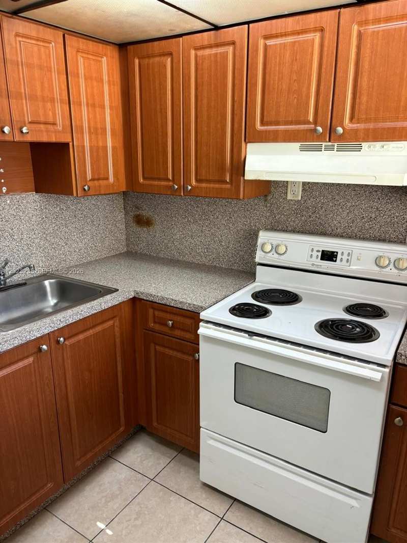 3050 S Dixie Hwy # 203, Miami FL 33133