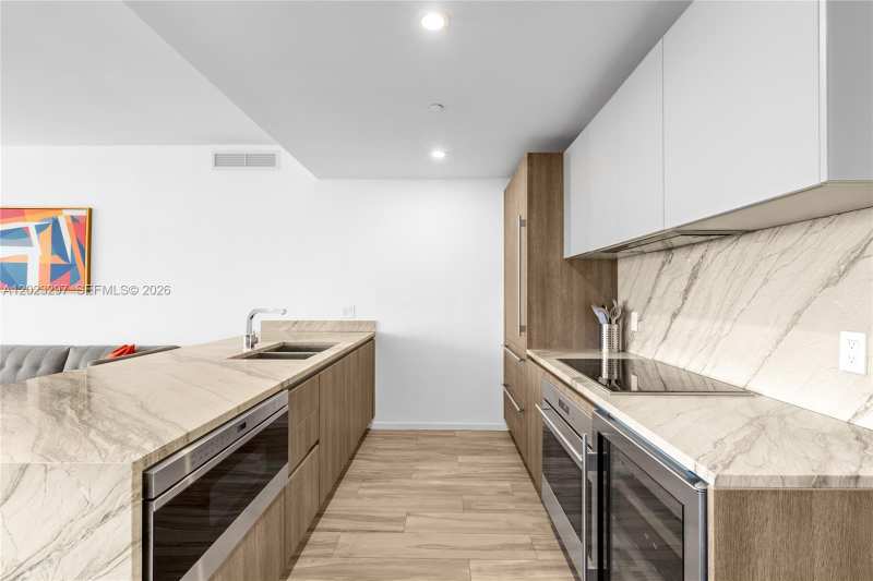801 S Miami Ave # 4104, Miami FL 33130