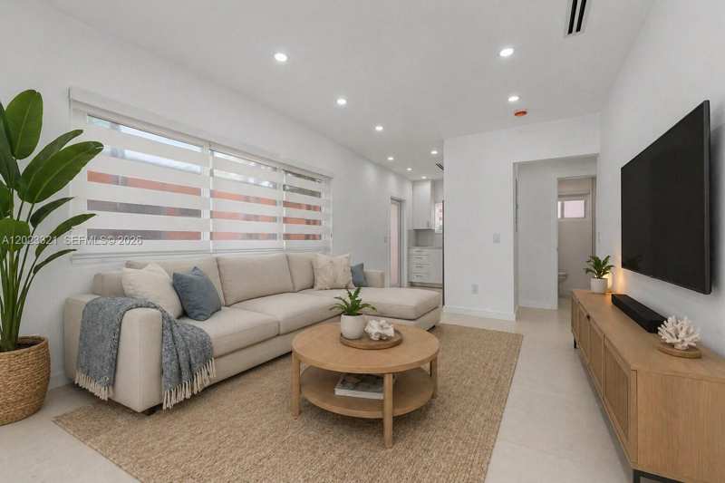 13185 Emerald Dr # 2, North Miami FL 33181