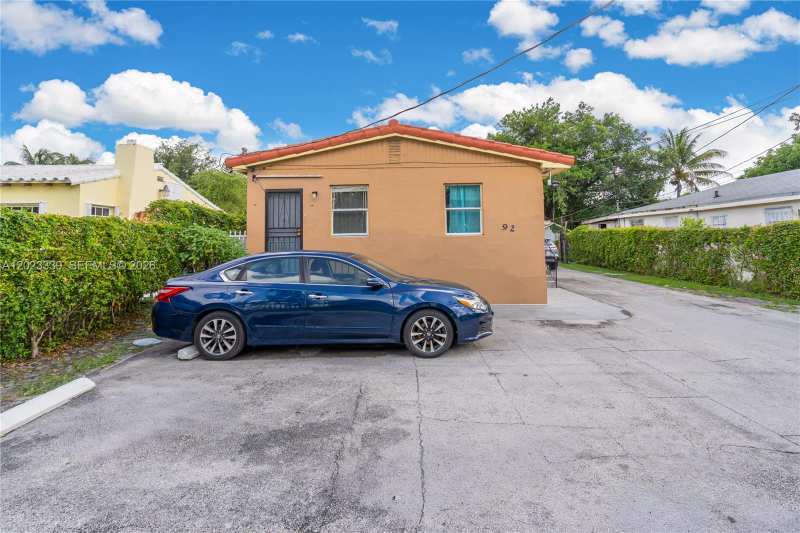 94 NW 69th St, Miami FL 33150