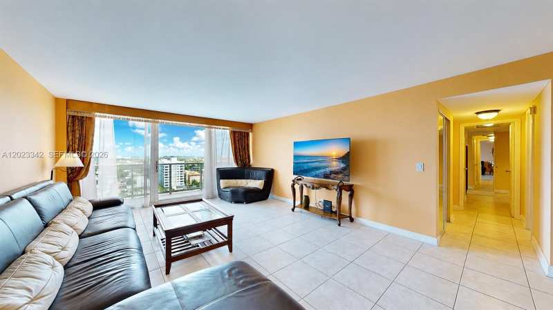 3140 S Ocean Dr # 1210, Hallandale Beach FL 33009