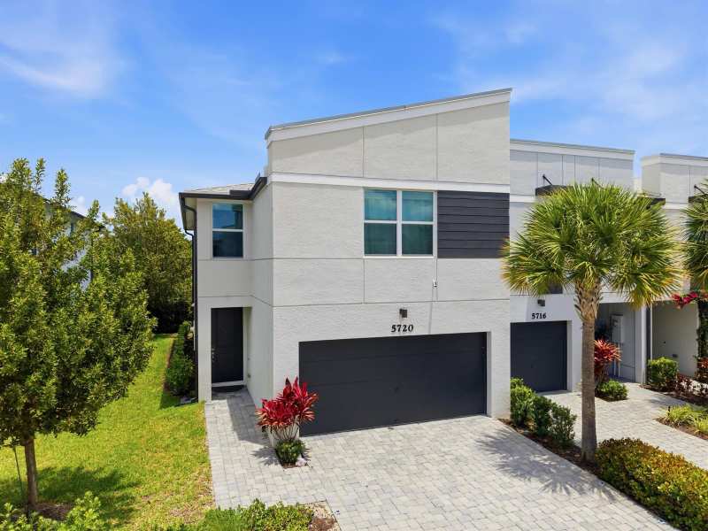 5720 Mentmore Drive, West Palm Beach FL 33407