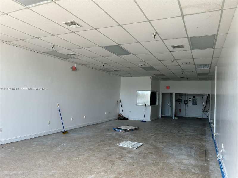5388 W 16th Ave, Hialeah FL 33012