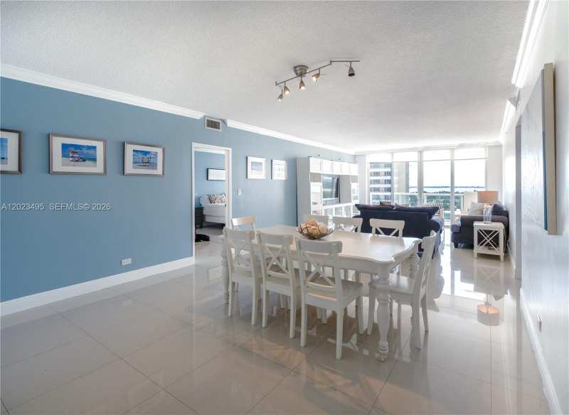 5601 Collins Ave # 1420, Miami Beach FL 33140