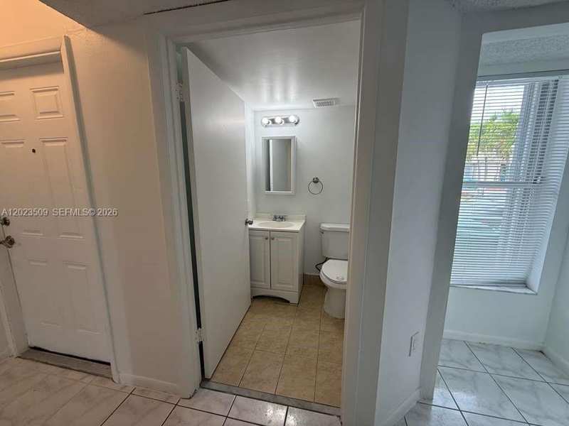 1137 NW 123rd Court # 610, Miami FL 33182