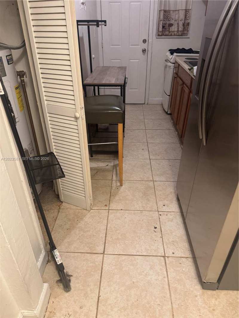 1020 SW 5th St # 3, Miami FL 33130
