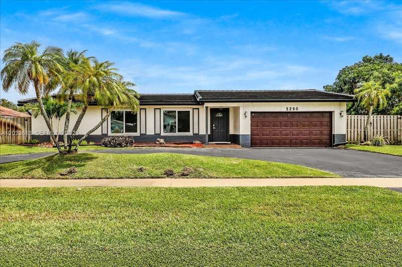 5260 SW 10th Ct, Plantation FL 33317