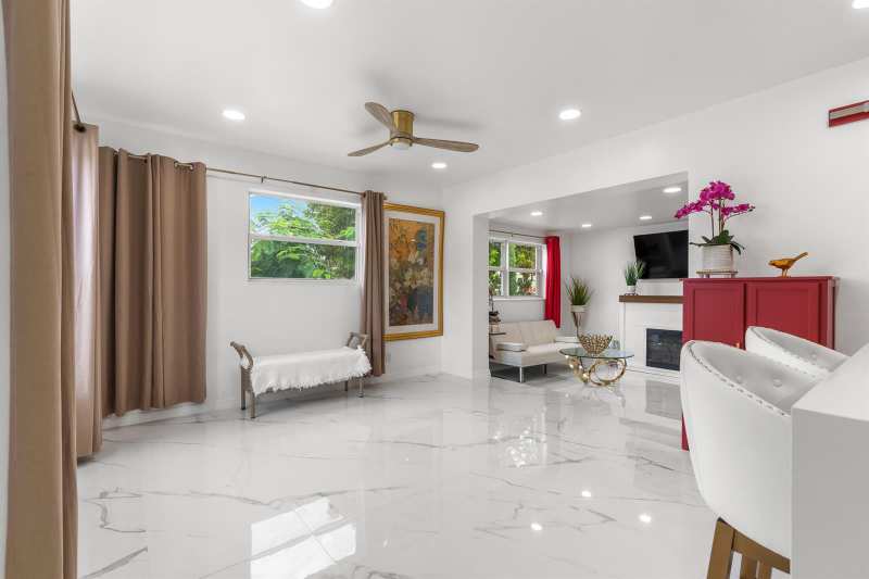 201 NE 28th Court, Boynton Beach FL 33435