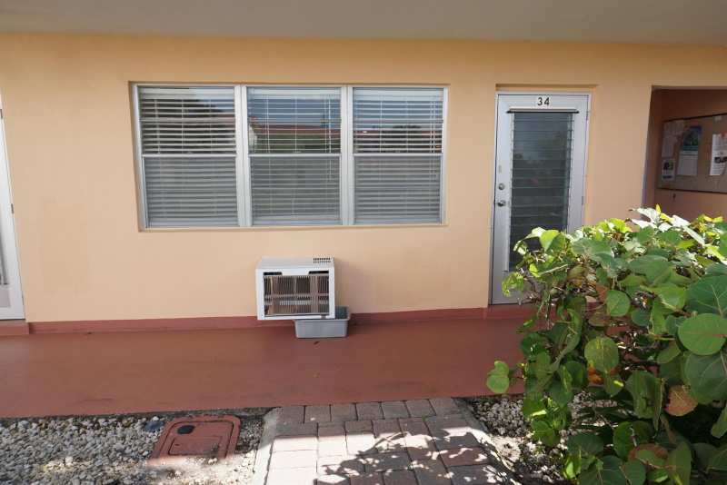34 Andover B, West Palm Beach FL 33417