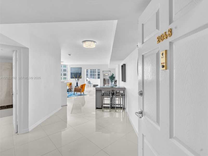 825 Brickell Bay Dr # 2048, Miami FL 33131