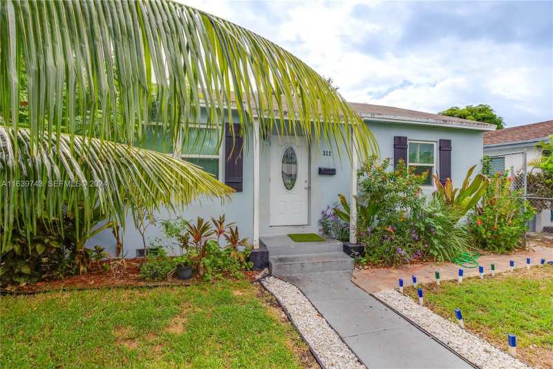 322 N C Street, FL 33460