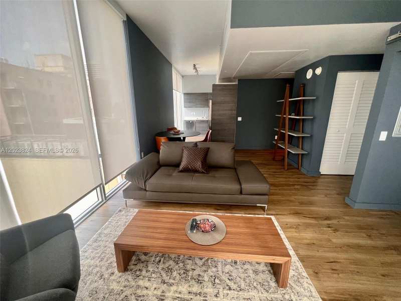 151 SE 1st St # 810, Miami FL 33131