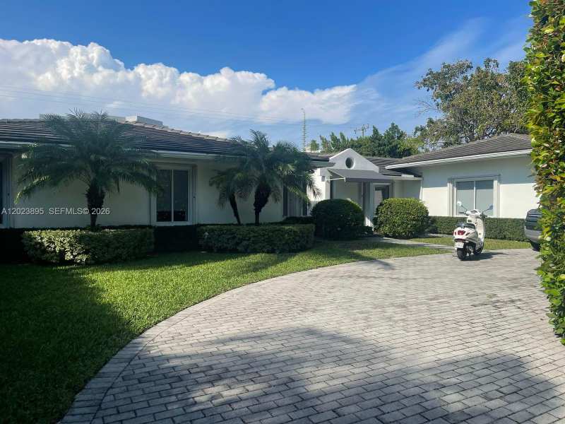 181 Island Dr, Key Biscayne FL 33149