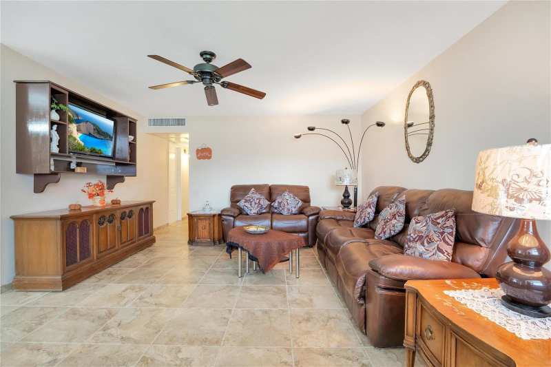 201 Valencia I, Delray Beach FL 33446