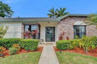 1020 SW 124th Way, Davie FL 33325