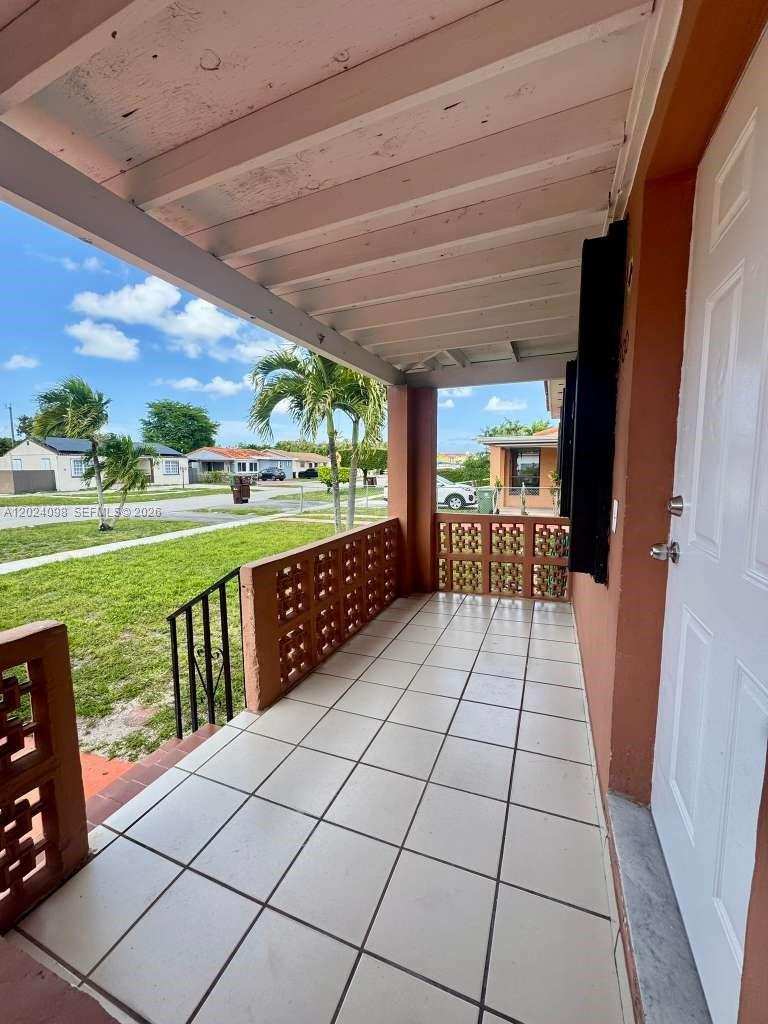 300 E 37th St, Hialeah FL 33013