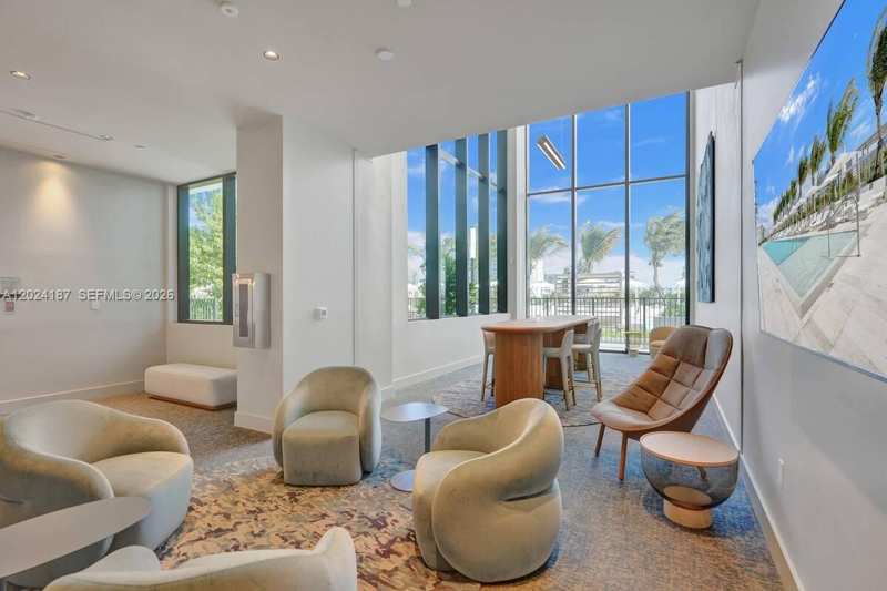 580 72 ST # 1804, Miami Beach 34553