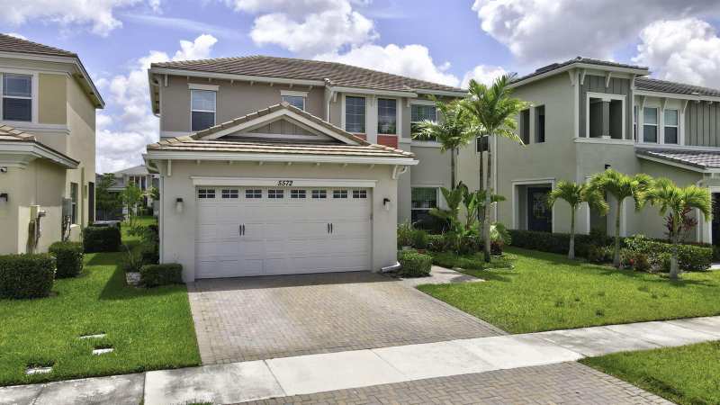 5572 Liberty Lane, Westlake FL 33470