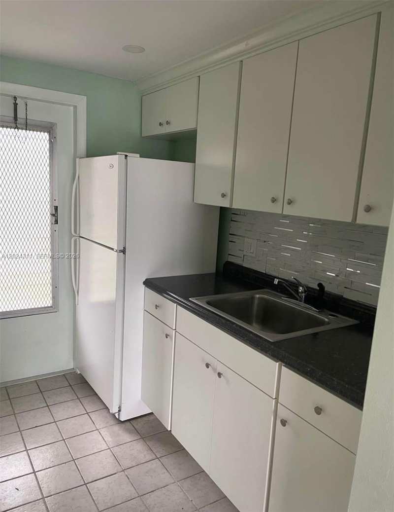 5480 NW 11th St # 103, Plantation FL 33313