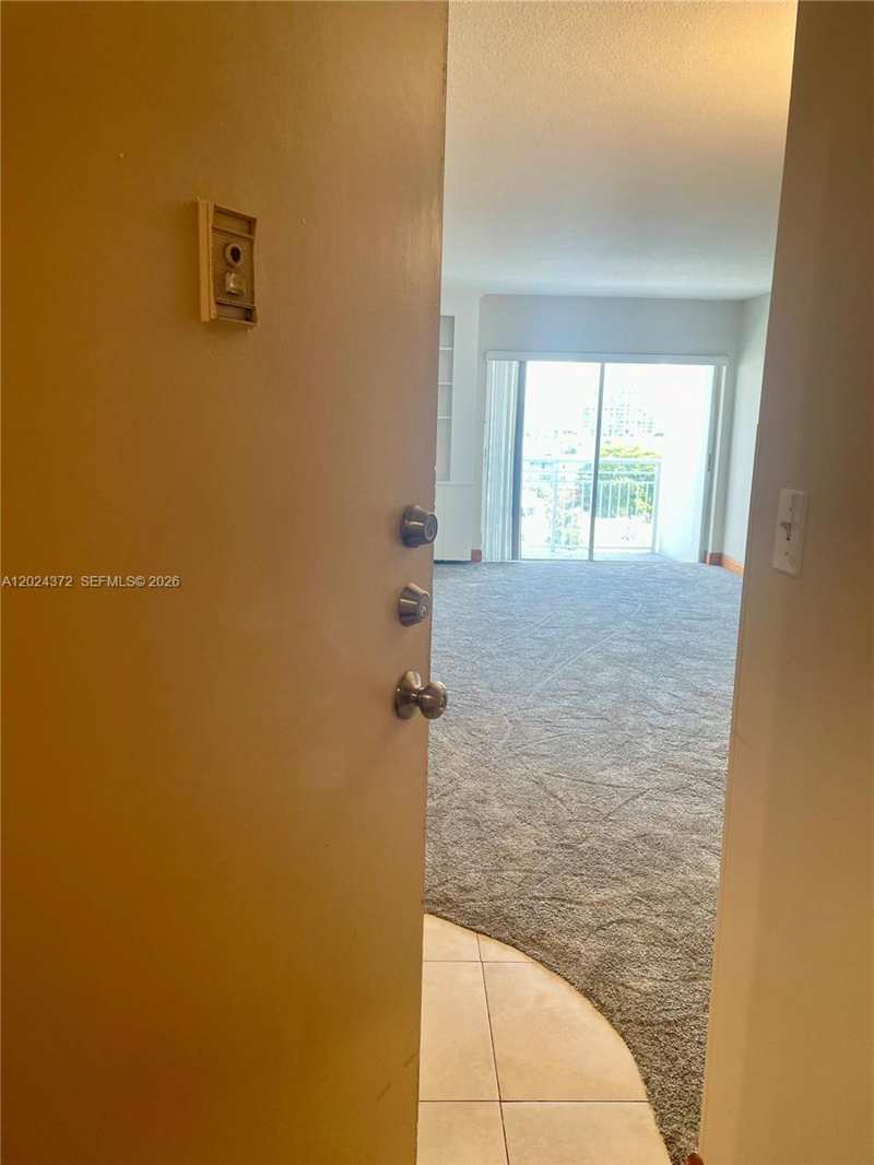 400 Kings Point Dr # 829, Sunny Isles Beach FL 33160