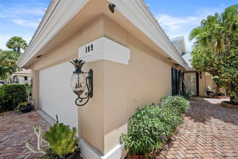 109 Seashore Drive, Jupiter FL 33477
