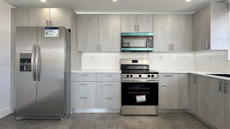2780 NE 183rd St # 701, Aventura FL 33160