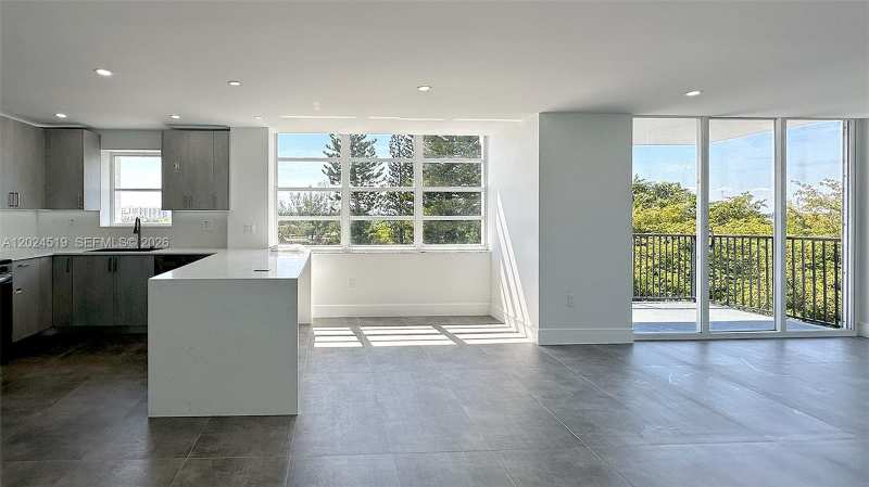 2780 NE 183rd St # 701, Aventura FL 33160