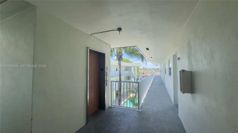 12890 NE 8th Ave # 302, North Miami FL 33161