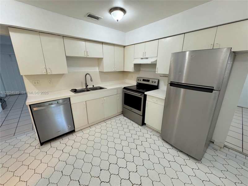 2309 SE 2nd St, Boynton Beach FL 33435