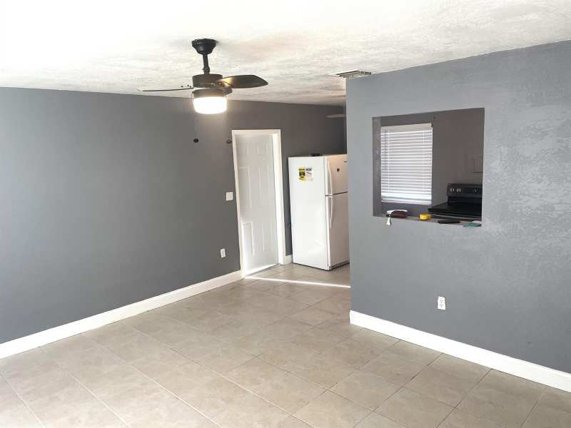 571 Sioux Road, FL 33462
