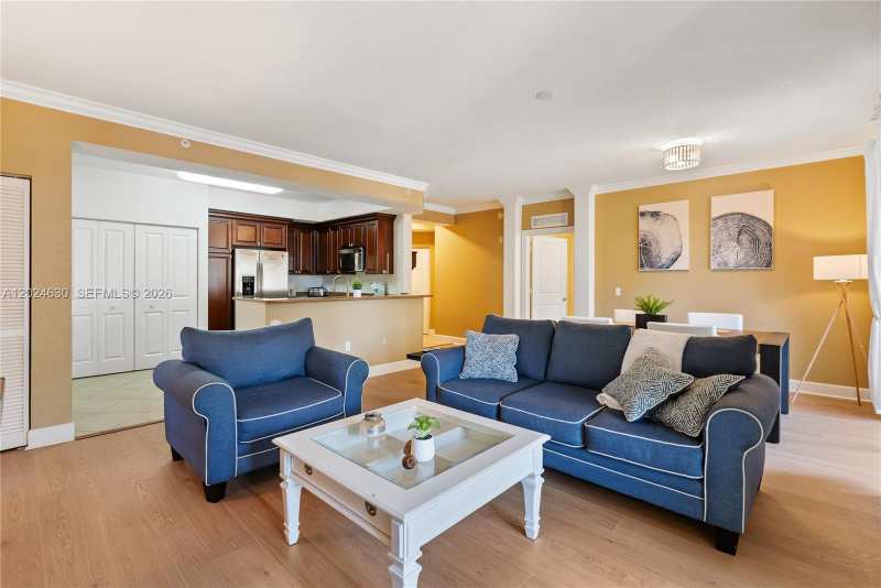 2 Renaissance Way # 305, Boynton Beach FL 33426