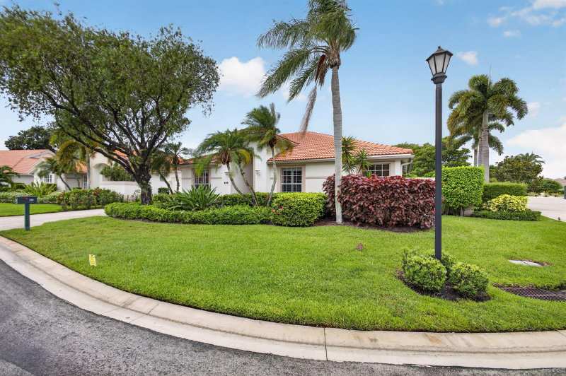 200 Eagleton Estates Boulevard, Palm Beach Gardens FL 33418