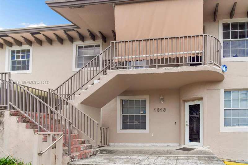 1313 SW 24th Ave, Miami FL 33145