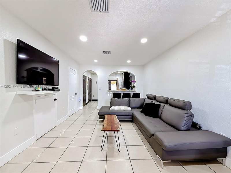 7699 W 36th Ave # 1, Hialeah FL 33018
