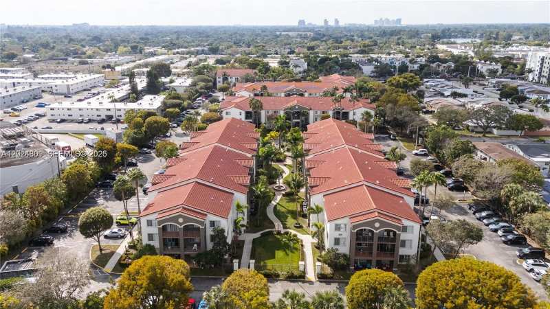 6851 SW 44th St # 207, Miami FL 33155