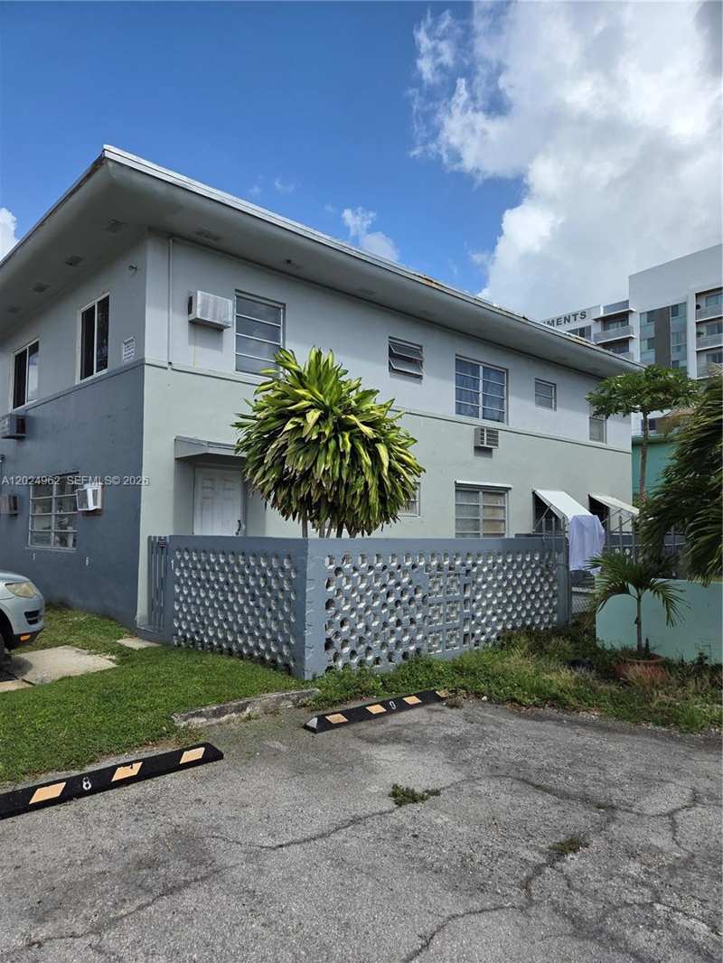 511 NE 82nd Ter, Miami FL 33138