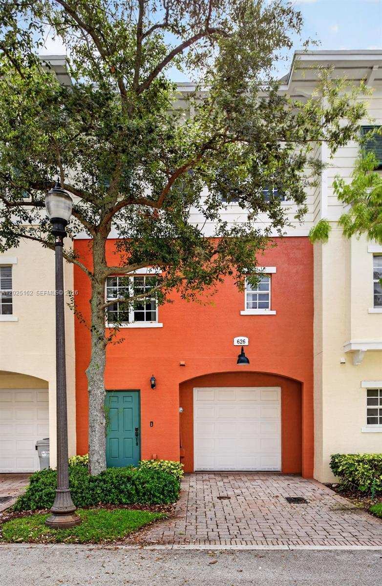 626 SW 1st Dr, Pompano Beach FL 33060