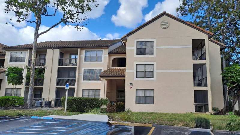 4521 W Mcnab Rd # 30, Pompano Beach FL 33069