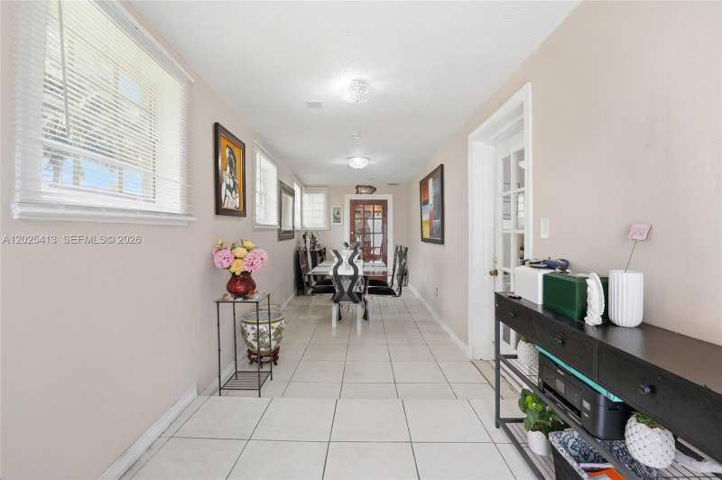 7762 NW 9th ave, Miami FL 33150