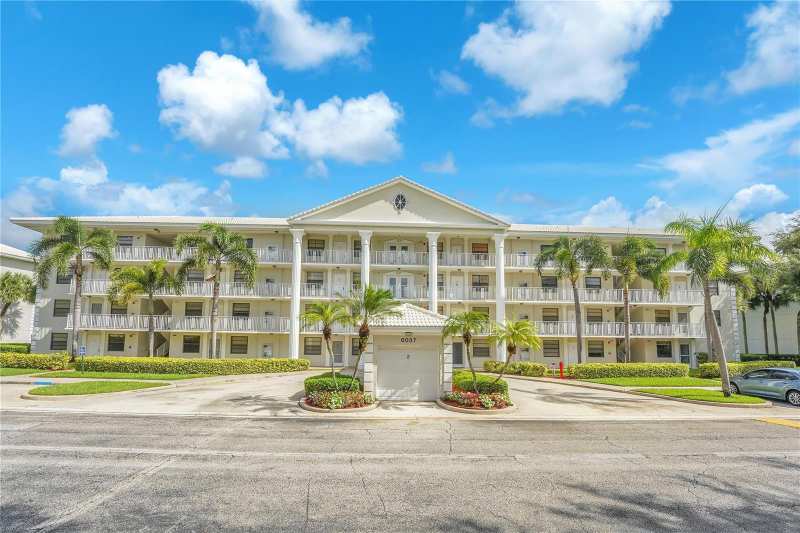 6037 Balboa Circle # 401, Boca Raton FL 33433
