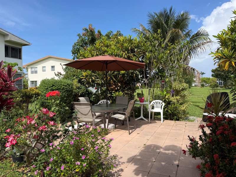 162 Windsor H, West Palm Beach FL 33417