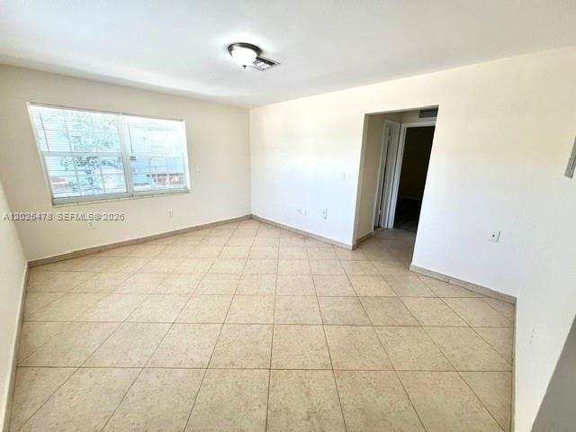 696 NE 85th St # 1, Miami FL 33138