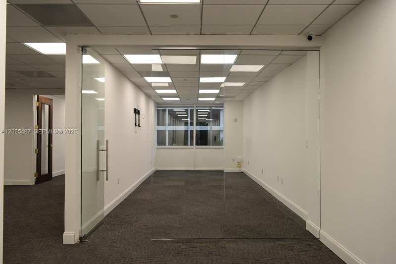 1200 Brickell Ave # 425, Miami FL 33131