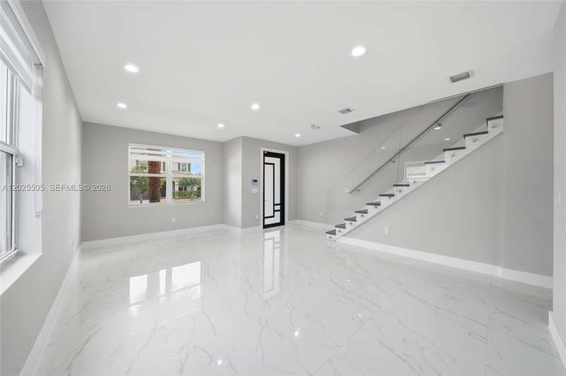 4107 NE 20th St, Homestead FL 33033