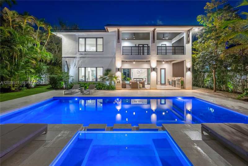 5753 SW 31st St, Miami FL 33155