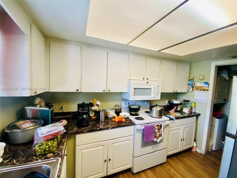 1702 S Dixie Hwy # 15, Lake Worth FL 33460