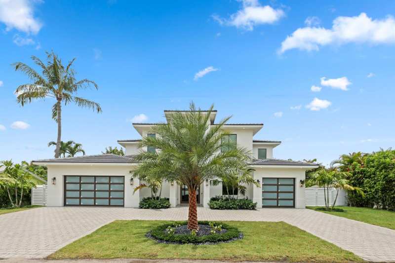 1160 Emerald Drive, Riviera Beach FL 33404