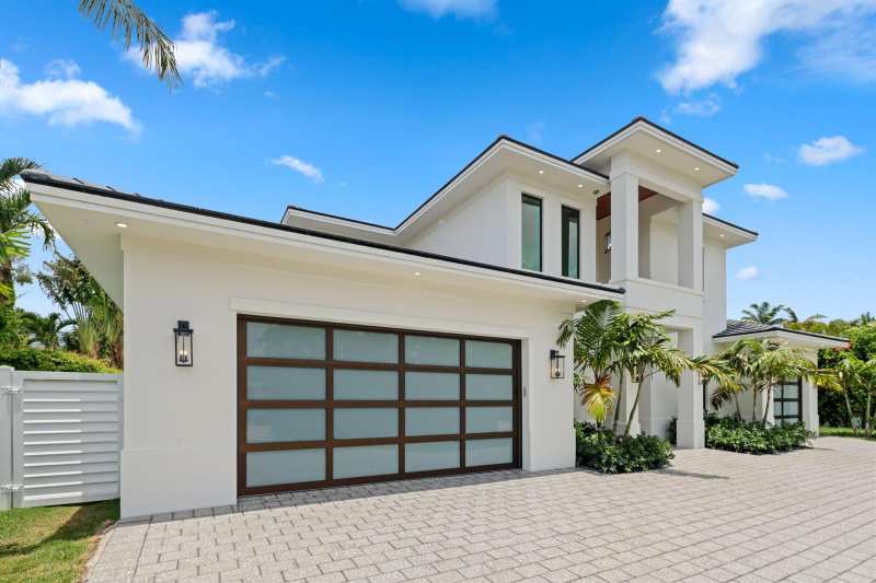1160 Emerald Drive, Riviera Beach FL 33404