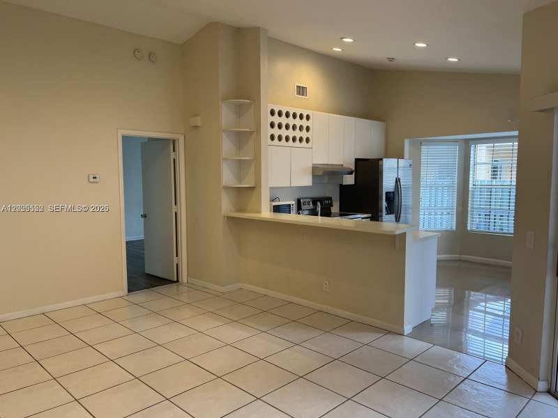 1294 Seagrape Cir, Weston FL 33326