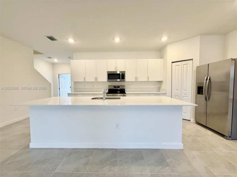 2958 Park Pl # 5838, Dania Beach FL 33312